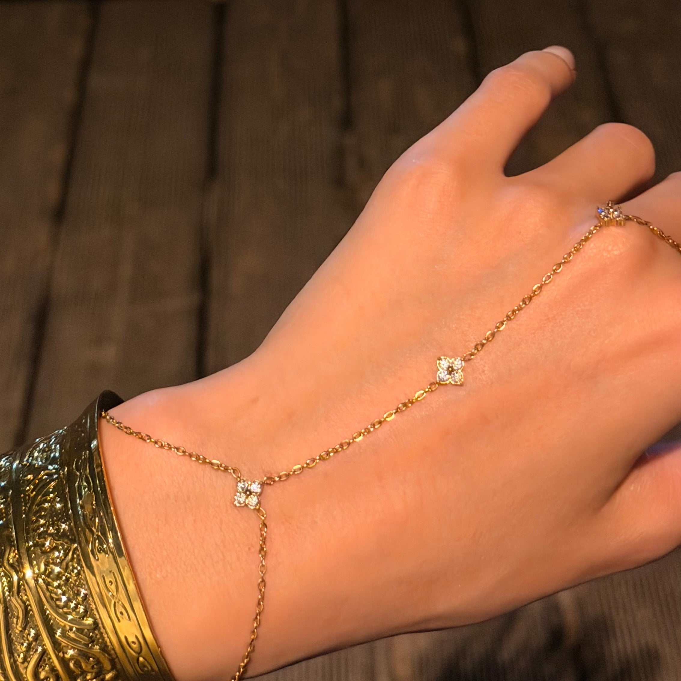 Hand Chain Nr. 6